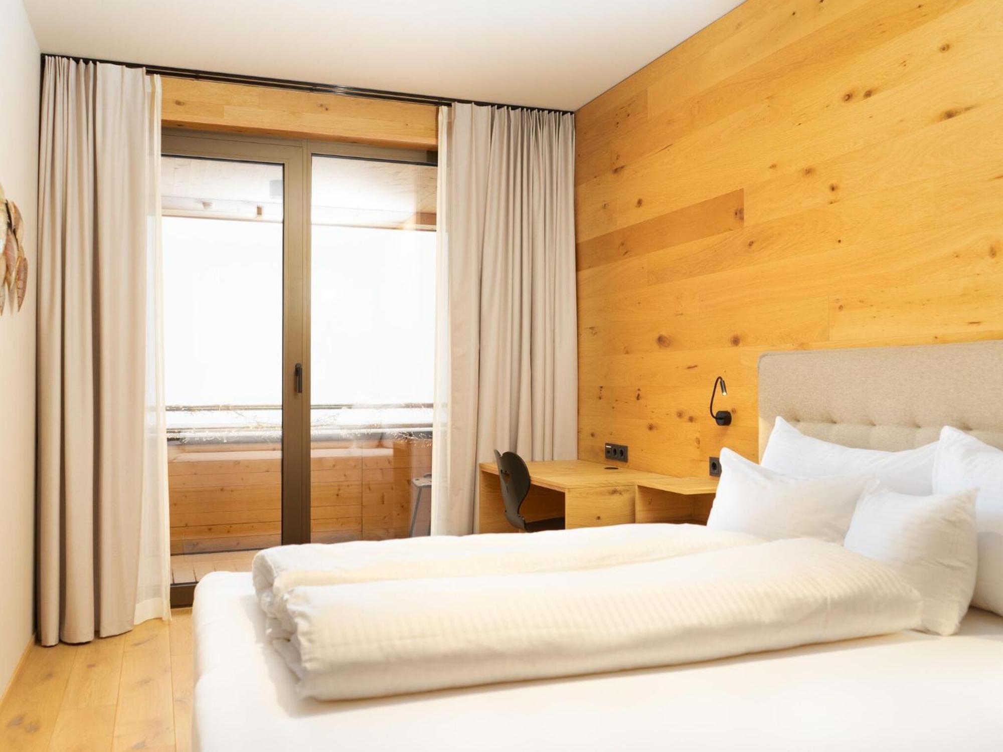 Cosy Apartment In Schroecken With Balcony 外观 照片